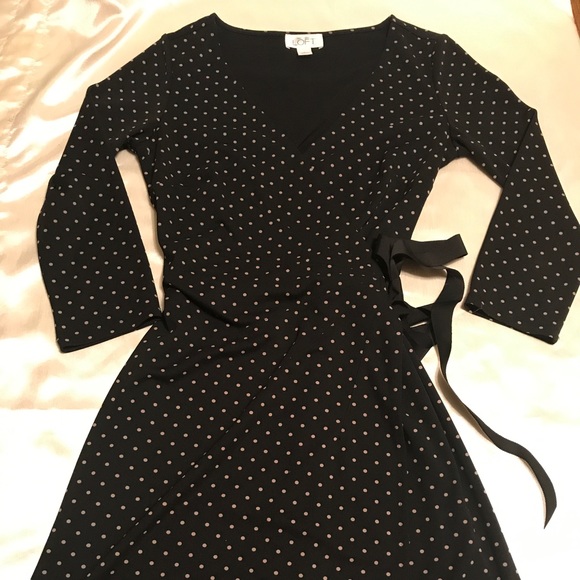 Ann Taylor Dresses & Skirts - Ann Taylor LOFT Wrap Dress